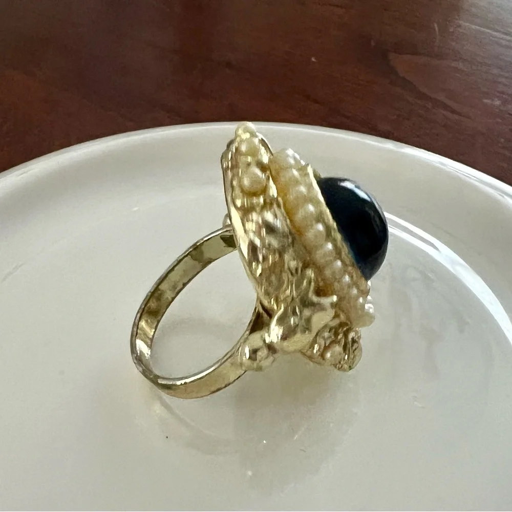 Elegant Gold and Blue Pearl Ring